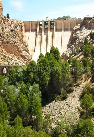 El río Cabriel y el embalse de Contreras, entre Cuenca y Valencia