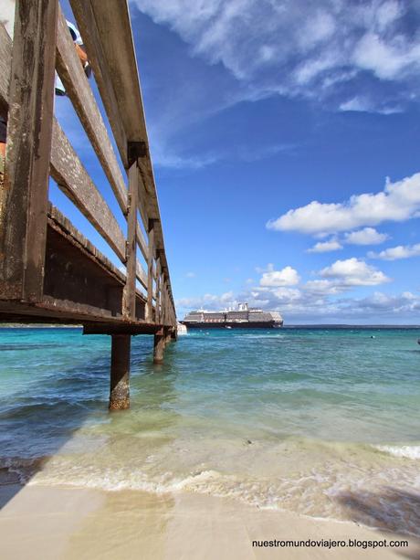 Lifou; entre el cielo y la tierra Lifou; entre el cielo y la tierra
