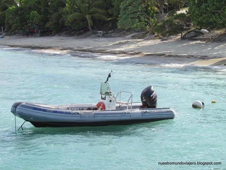 Lifou; entre el cielo y la tierra Lifou; entre el cielo y la tierra