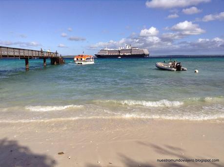 Lifou; entre el cielo y la tierra Lifou; entre el cielo y la tierra