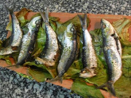 Sardinas asadas en teja, de Pepón Nieto en Canal Cocina