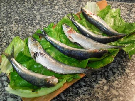 Sardinas asadas en teja, de Pepón Nieto en Canal Cocina