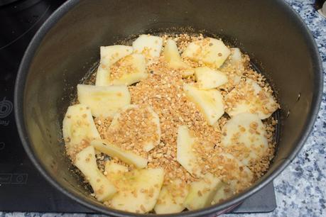 Pastel de papapaya y manzana con crocanti de almendra Pastel de papapaya y manzana con crocanti de almendra