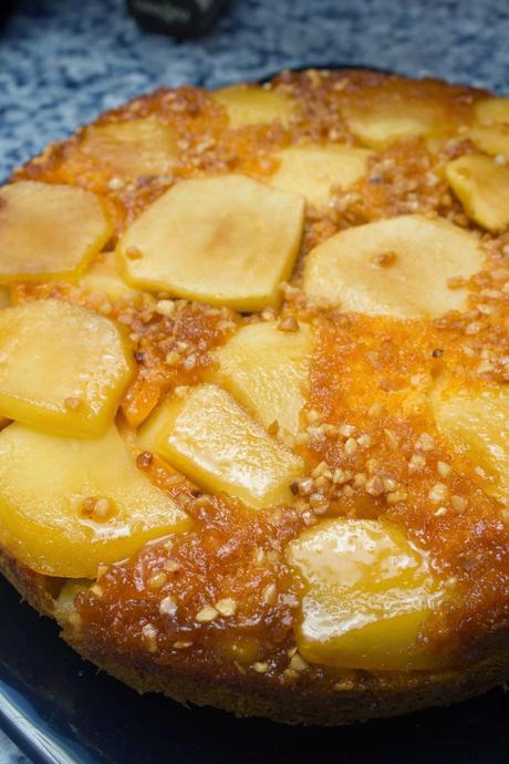 Pastel de papapaya y manzana con crocanti de almendra Pastel de papapaya y manzana con crocanti de almendra
