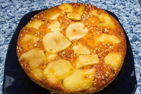 Pastel de papapaya y manzana con crocanti de almendra Pastel de papapaya y manzana con crocanti de almendra