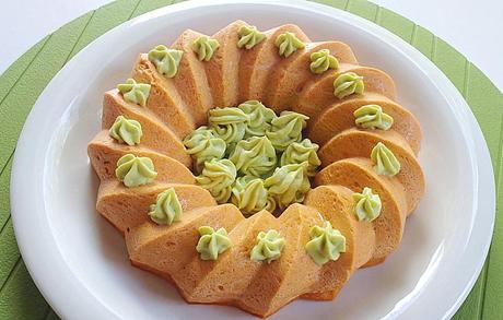 26032012934 Pastel de atún con frosting de guacamole