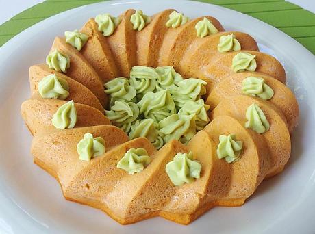 26032012938 Pastel de atún con frosting de guacamole