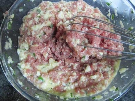 ALBÓNDIGAS AL AZAFRAN ALBÓNDIGAS AL AZAFRAN