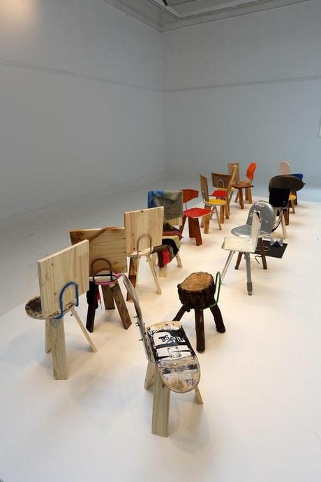 More than this: cómo hacer sillas por ‘no diseñadores’, según Curro Claret. 2 more than this curro claret