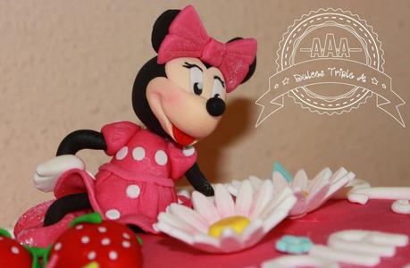 Tarta Minnie Modelada Tarta Minnie Modelada