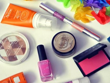 Maquillaje:Neceser de verano. Maquillaje:Neceser de verano.
