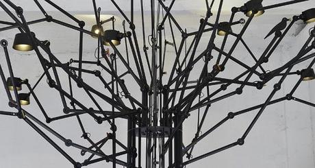 Este jueves en Roomservice: Anton de Groof, creador de las lámparas Bolt Roomservice Tonone