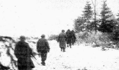 Encuentran una cámara de fotos de la II Guerra Mundial enterrada y revelan su contenido. Cámara de fotos de la Segunda Guerra Mundial revela su contenido