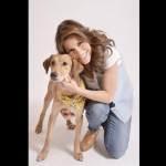Famosos promueven adopción canina