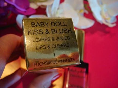 Color en labios y mejillas con Babydoll Kiss and Blush de Yves Saint Laurent...