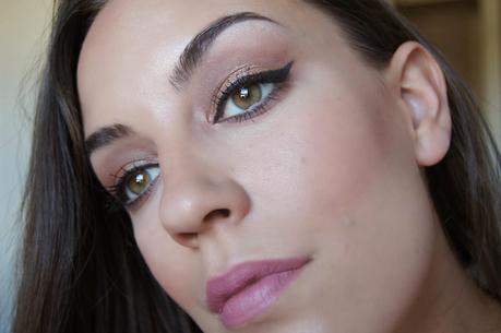 LOOK || Naked 3 - Beaming LOOK || Naked 3 - Beaming