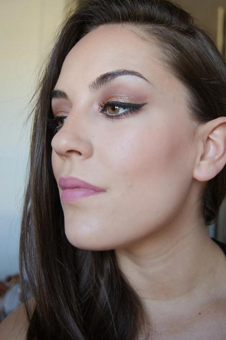 LOOK || Naked 3 - Beaming LOOK || Naked 3 - Beaming