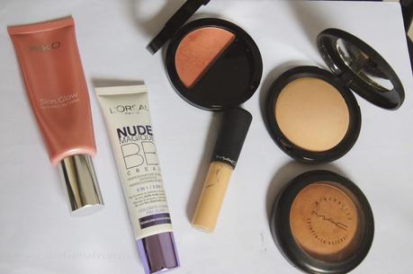 LOOK || Naked 3 - Beaming LOOK || Naked 3 - Beaming