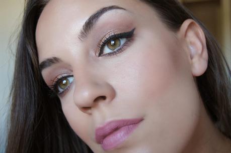 LOOK || Naked 3 - Beaming LOOK || Naked 3 - Beaming