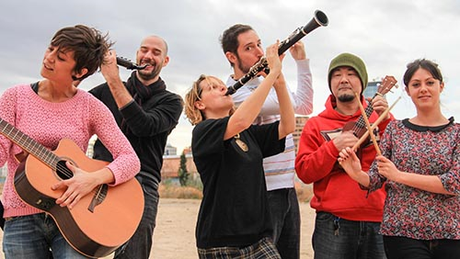 STEPHANIE CADEL ET LA CARAVANE - 10/07/2014 NITS AL CLAUSTRE STEPHANIE CADEL ET LA CARAVANE - 10/07/2014 NITS AL CLAUSTRE