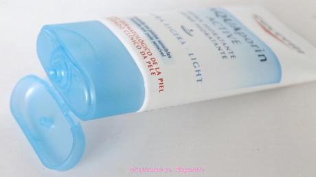 Hidratando mi Rostro con Eucerin® Aquaporin Hidratando mi Rostro con Eucerin® Aquaporin