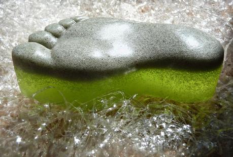 Hadaly Fresh: Exfoliante corporal Exotic Rock, Exfoliante para pies Echa a correr y Bomba efervescente Mango Mumba Hadaly Fresh: Exfoliante corporal Exotic Rock, Exfoliante para pies Echa a correr y Bomba efervescente Mango Mumba