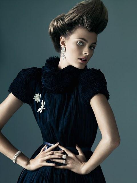 ESTILO Y MODA AÑOS CINCUENTA ESTILO Y MODA AÑOS CINCUENTA