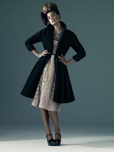 ESTILO Y MODA AÑOS CINCUENTA ESTILO Y MODA AÑOS CINCUENTA