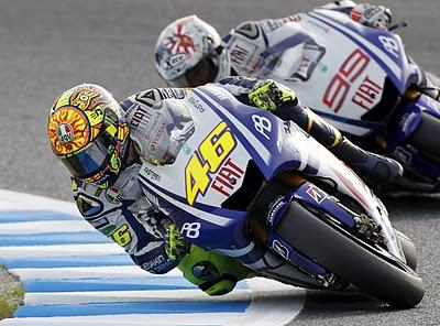 Stoner vence en Japón y Rossi aparta del podio a Lorenzo