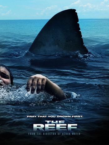 Cartel y trailer de “The Reef”. Vuele el suspense en alta mar, con tiburón de por medio Cartel y trailer de “The Reef”. Vuele el suspense en alta mar, con tiburón de por medio