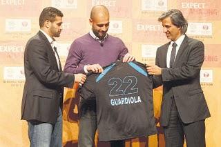 Pep Guardiola ejerció de embajador de Qatar 2002 en Londres Pep Guardiola ejerció de embajador de Qatar 2002 en Londres