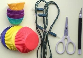 Cómo hacer una guirnalda de flores con luces Cómo hacer una guirnalda de flores con luces