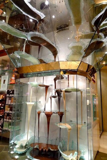 A fountain of chocolate...Jean Philippe Patisserie at The Bellagio