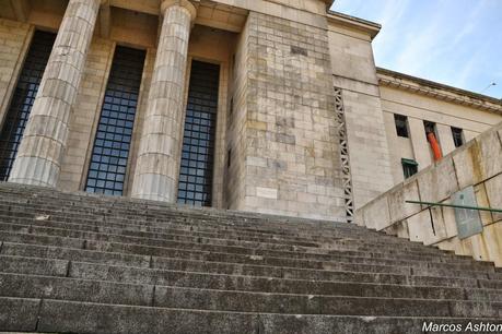 Facultad de Derecho / Faculty of Law Facultad de Derecho / Faculty of Law