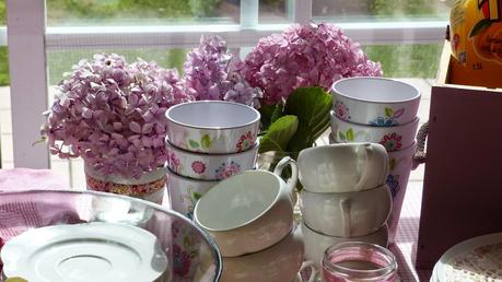 JULIO ESTÁ LLENO DE PEQUEÑOS INSTANTES. JULIO ESTÁ LLENO DE PEQUEÑOS INSTANTES.