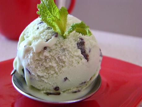 HELADO DE STRACCIATELLA PEPPERMINT HELADO DE STRACCIATELLA PEPPERMINT