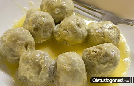 Alcachofas rebozadas en salsa Alcachofas rebozadas en salsa