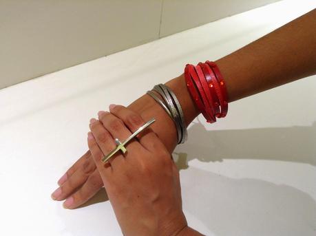 (Outfit) Inspiración Blanco y Negro con un toque de color (Outfit) Inspiración Blanco y Negro con un toque de color