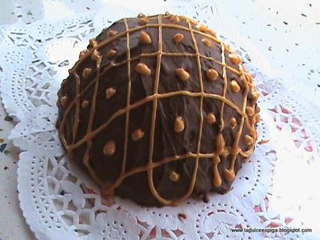 ZUCCOTTO DE CEREZAS Y CREMA DE MOKA. REPOSTERAS POR EUROPA. ¡ ITALIA ! ZUCCOTTO DE CEREZAS Y CREMA DE MOKA. REPOSTERAS POR EUROPA. ¡ ITALIA !