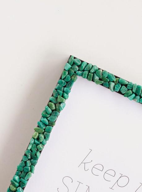 DIY: Marco con piedrecitas DIY: Marco con piedrecitas