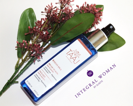 ♥ Disfrutando de los Beneficios de la Bruma Hidratante de Rosa y Jazmín de TAAJ ♥ Disfrutando de los Beneficios de la Bruma Hidratante de Rosa y Jazmín de TAAJ
