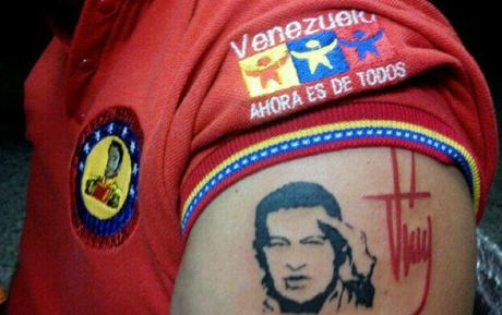 Tatuajes de Chávez, locura de fanáticos!!