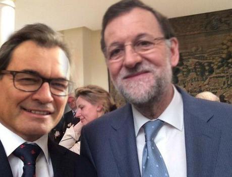 SELFIE-DE-RAJOY y artur mas