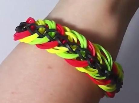 Como hacer una pulsera de triple cadena modelo Monster Tail