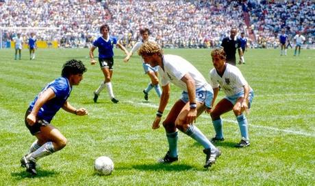 LMEDA Mundial: Un cumple, El Diego y el Regalo LMEDA Mundial: Un cumple, El Diego y el Regalo