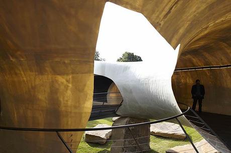 Serpentine-Gallery-Pavilion-2014-Designed-by-Smiljan Radic-Photograph-Offenbach 2