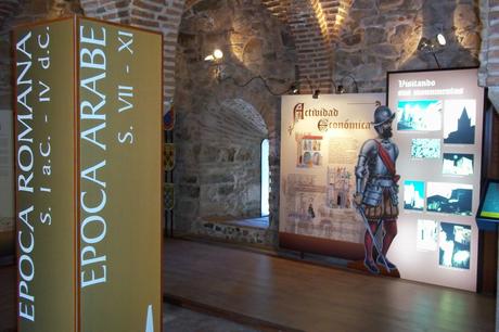 Torre de Bujaco -interior torre-de-bujaco-exposición