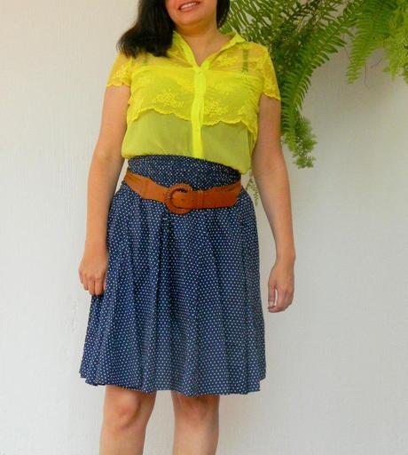 Wearing neon colors in your late thirties zara citric neon lace blouse blu polka dots skirt (2)