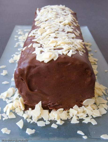 Rollo de Lemon Curd con cobertura de Chocolate Rollo de Lemon Curd con cobertura de Chocolate