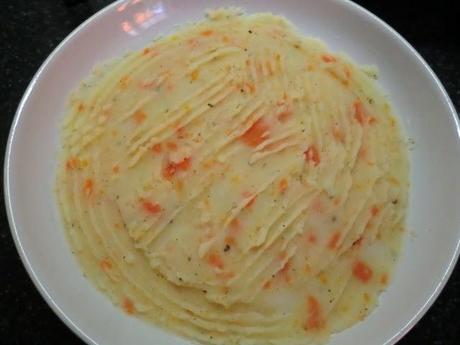 Merluza al horno con puré de zanahorias